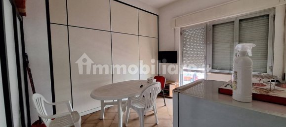 1400m² Warehouse in Aprilia, Italy No. 301237 14