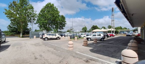 1400m² Warehouse in Aprilia, Italy No. 301237 2