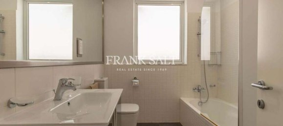 4 bedrooms Villa in San Gwann, Malta No. 8938 56