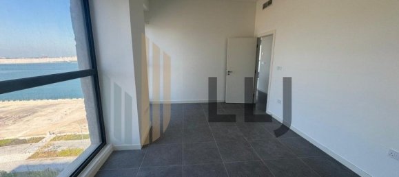 3 bedrooms Apartment in Al Reem Island, UAE No. 53909 2