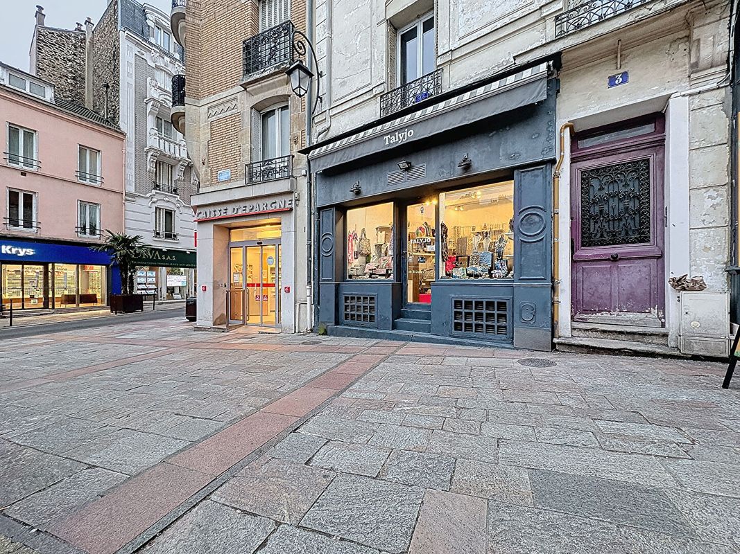 Propriété commerciale à Nogent-sur-Marne, France 8m² No. 135738