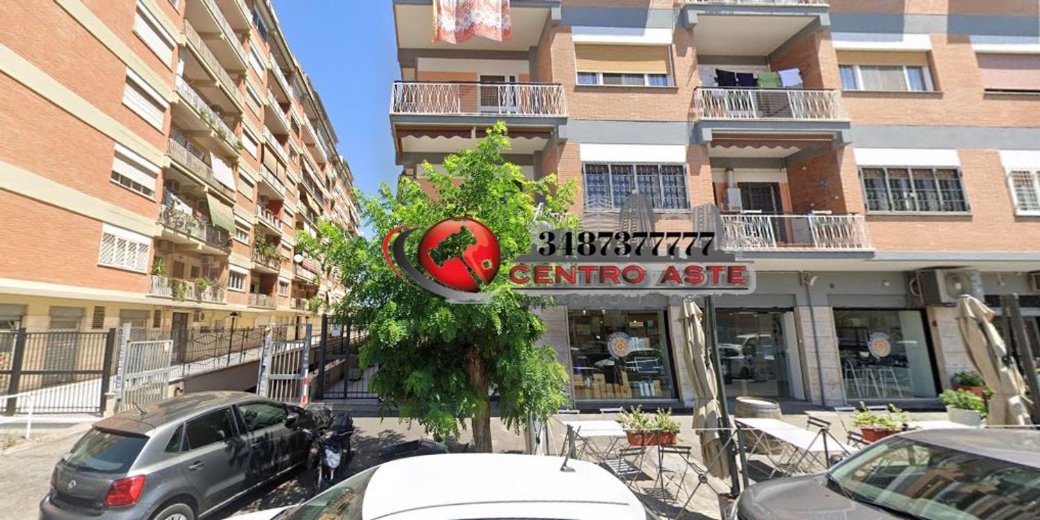 Квартира с 5 комнатами в Рим, Италия № 14980