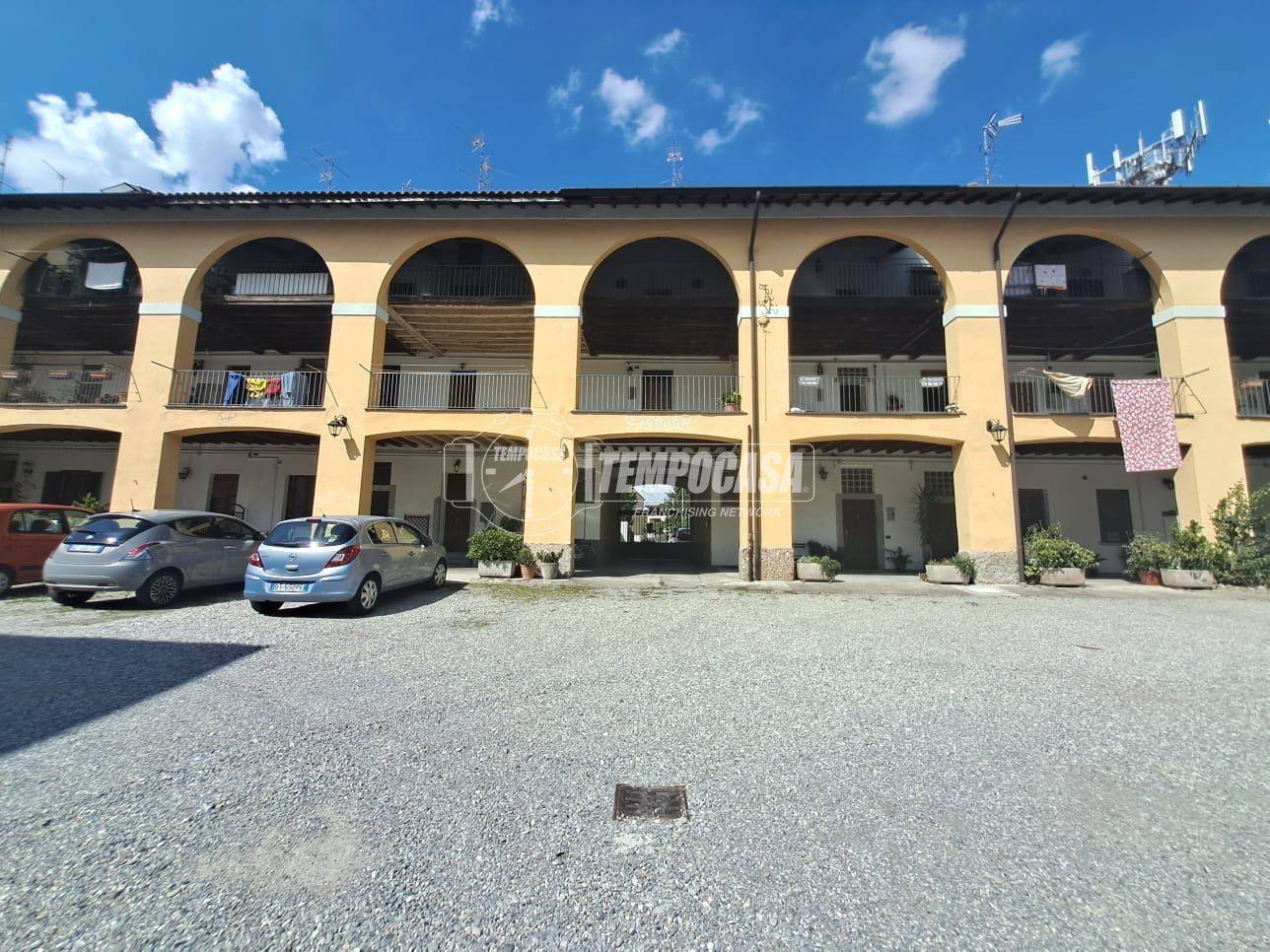 1 غرف نوم شقة في Nova Milanese, Italy رقم 379991