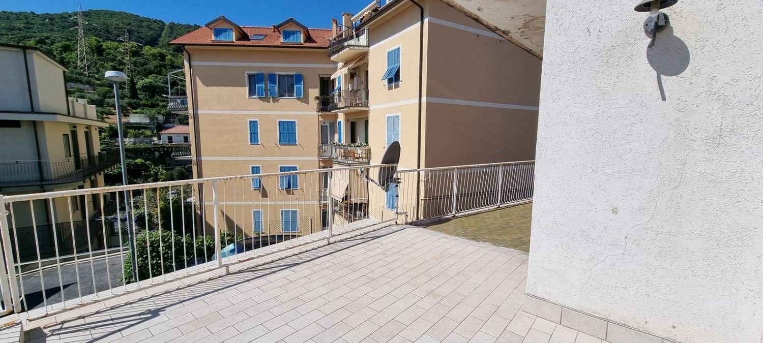 4 rooms Apartment in Alassio, Italy No. 281395