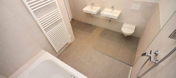 4-salle Appartement à Rudolfsheim-Funfhaus, Austria No. 242556 22