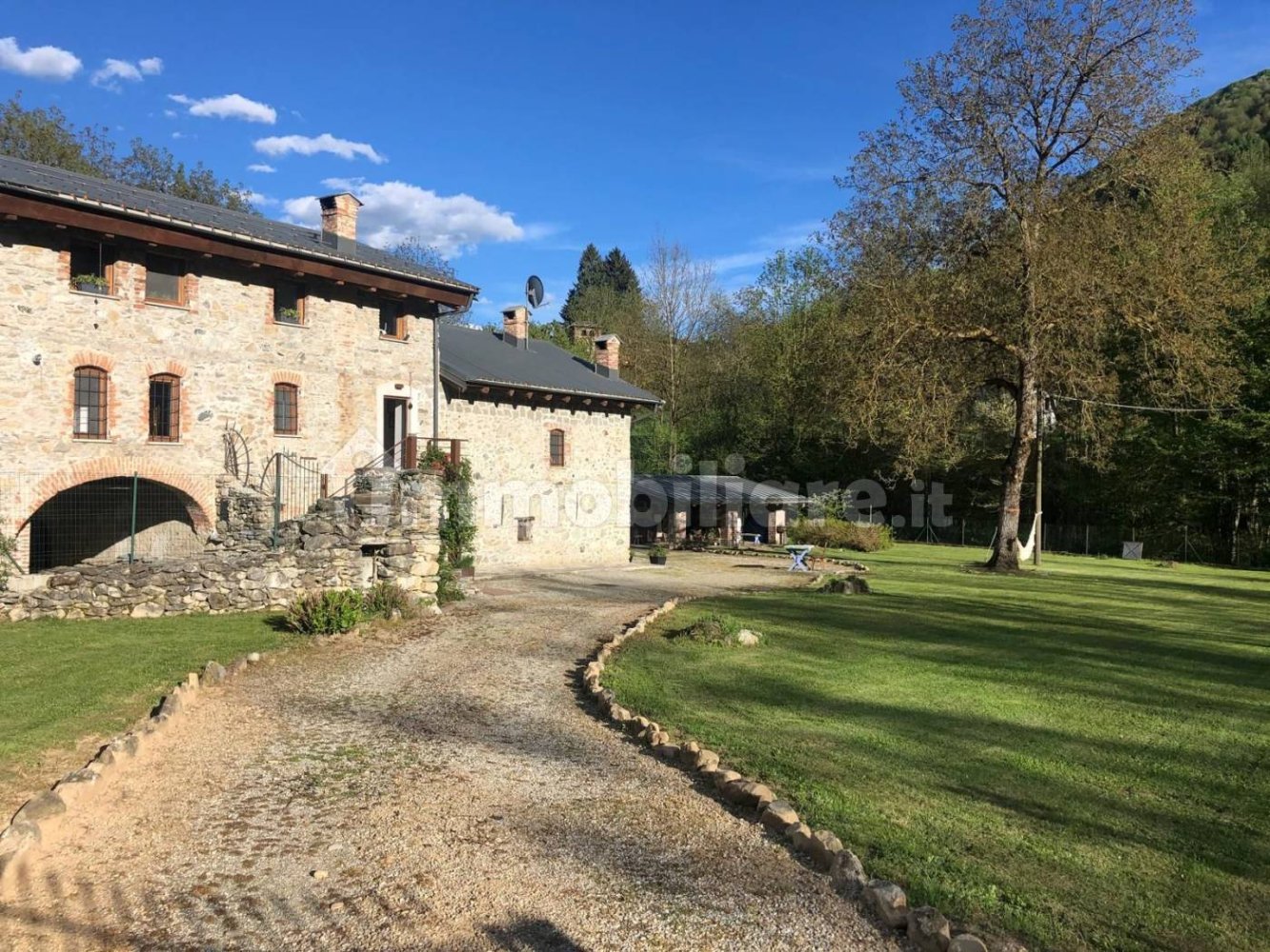 3 bedrooms House in Cuneo, Italy No. 324030