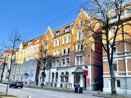 Здание 280м² в Ульм, Германия № 63633