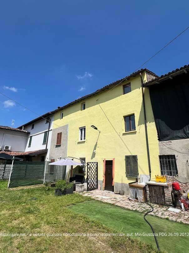 2 bedrooms Apartment in Mezzanino, Italy No. 288141