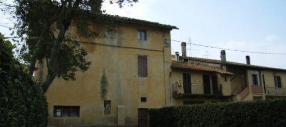 12 rooms Building in Magione, Italy No. 66870 12
