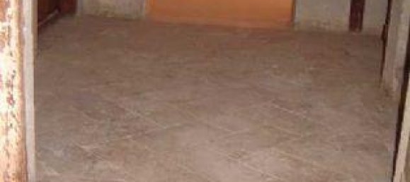 12 rooms Building in Magione, Italy No. 66870 4