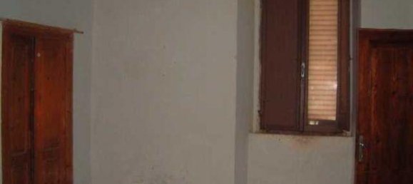 12 rooms Building in Magione, Italy No. 66870 11