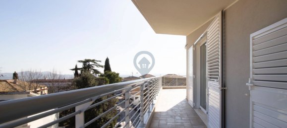 3 rooms Penthouse in Corropoli, Italy No. 187381 10