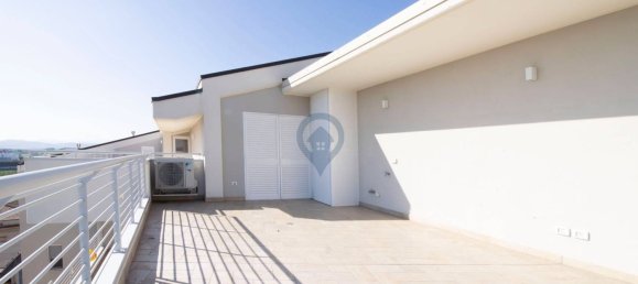 3 rooms Penthouse in Corropoli, Italy No. 187381 8