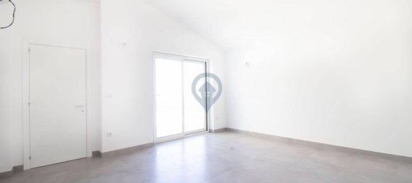 3 rooms Penthouse in Corropoli, Italy No. 187381 6