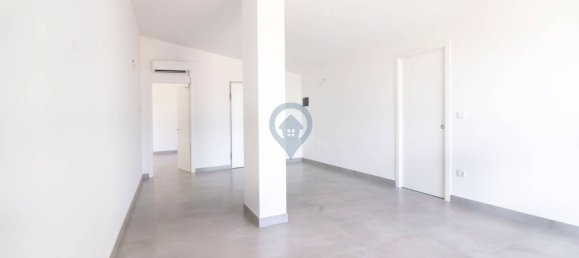 3 rooms Penthouse in Corropoli, Italy No. 187381 4