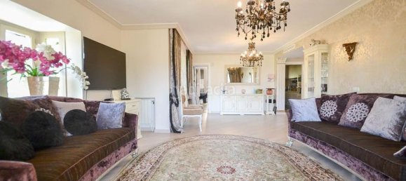 Ático de 3 dormitorios en Estepona, Spain No. 35372 2