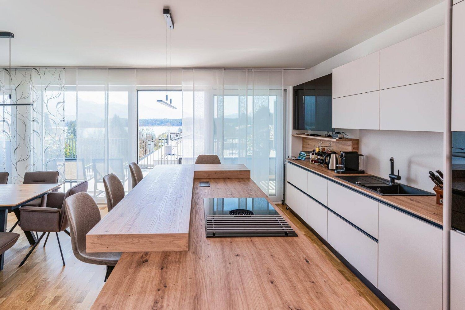 2 rooms Penthouse in Villach, Austria No. 131759