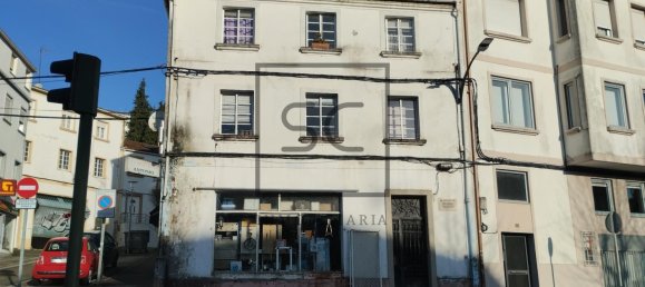 Apartamento de 3 dormitorios en La Coruña, Spain No. 156221 2