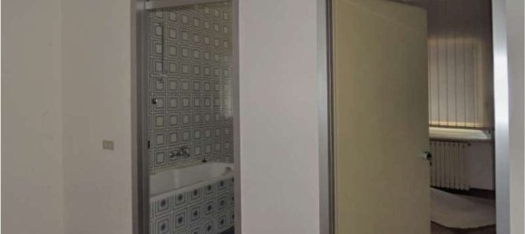 5 Schlafzimmer Wohnung in San Giacomo delle Segnate, Italy, Nr. 362848 8