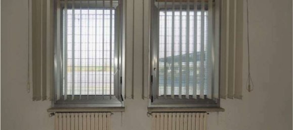 5 Schlafzimmer Wohnung in San Giacomo delle Segnate, Italy, Nr. 362848 11