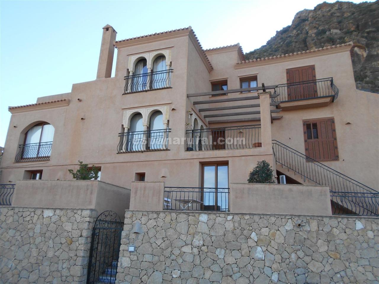 Вилла с 5 спальнями в Турре, Испания № 7346