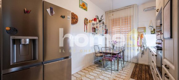 2 Schlafzimmer Wohnung in Reggio Emilia, Italy, Nr. 374736 2