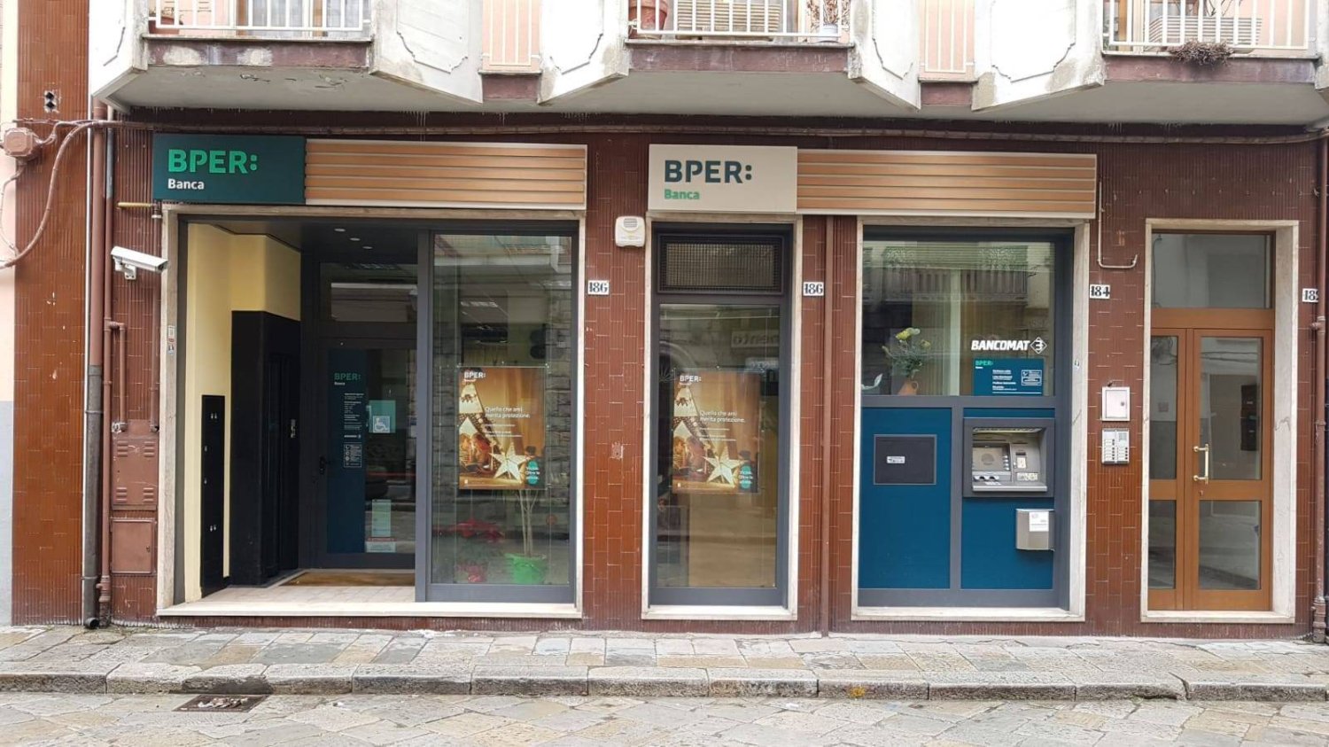 Propiedad comercial de 4 habitaciónes en Agnone, Italy No. 333546