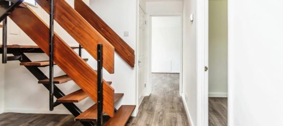 4 bedrooms House in South Croydon, United Kingdom No. 8096 10