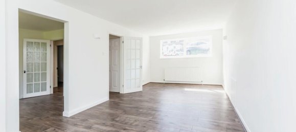 4 bedrooms House in South Croydon, United Kingdom No. 8096 12