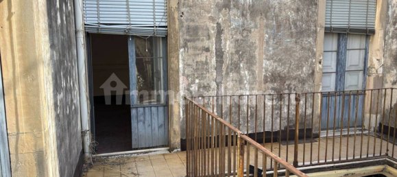 Дом с 5 спальнями в Джарре, Италия № 267348 49