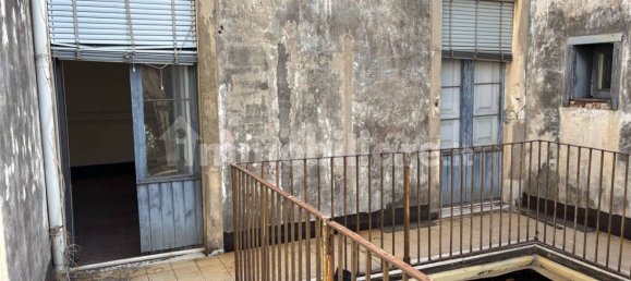 Дом с 5 спальнями в Джарре, Италия № 267348 48