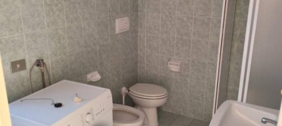 10 rooms House in Lesa, Italy No. 37773 7