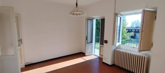 10 rooms House in Lesa, Italy No. 37773 8