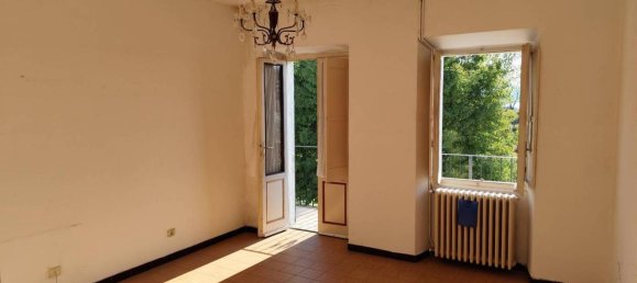10 rooms House in Lesa, Italy No. 37773 4