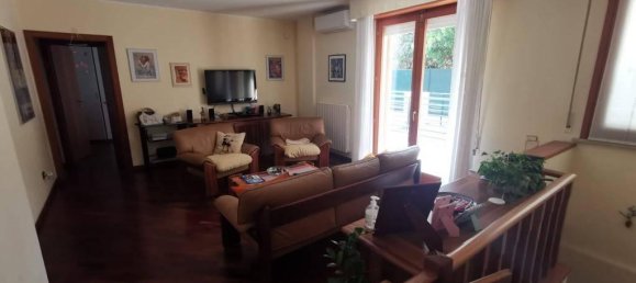 5-Zimmer Wohnung in Pesaro, Italy, Nr. 154150 2