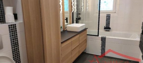 4 bedrooms House in Sezanne, France No. 305899 4