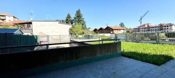 3 rooms Apartment in Tradate, Italy No. 124199 3