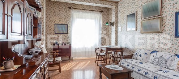 2 bedrooms Apartment in Rome, Italy No. 106399 4