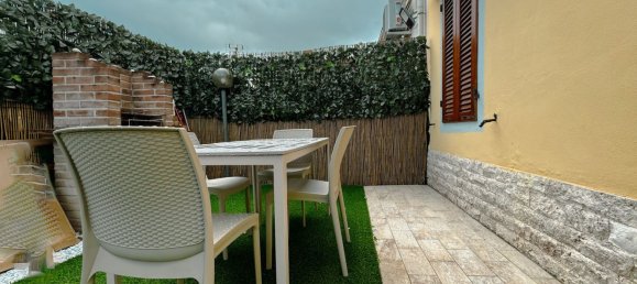 2 rooms Apartment in Pisa, Italy No. 137819 16