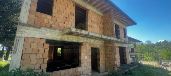 3 rooms House in San Leucio del Sannio, Italy No. 273247 3