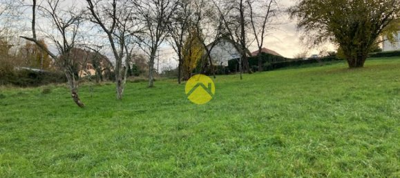 Terreno en Saint-Satur, France No. 56044 2