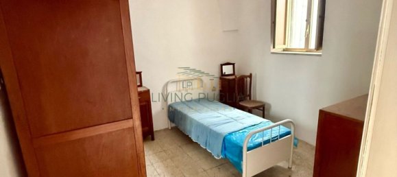 Дом с 5 спальнями в Остуни, Италия № 327719 9