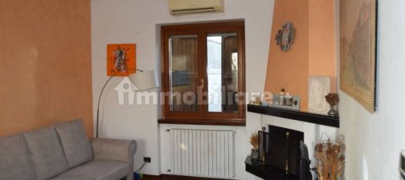 2 bedrooms Apartment in Urgnano, Italy No. 341065 4