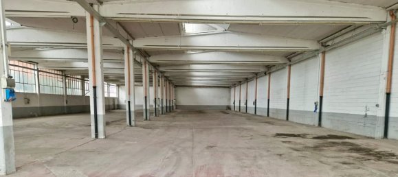 1غرفة عقار تجاري في Erba, Italy رقم 360376 4