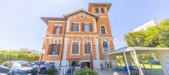 5-Zimmer Gebäude in Santa Marinella, Italy, Nr. 290901 10