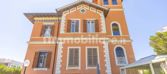 5-Zimmer Gebäude in Santa Marinella, Italy, Nr. 290901 11