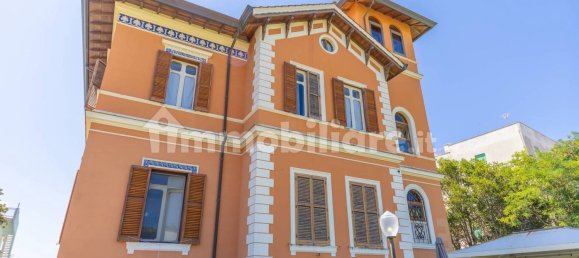 5-Zimmer Gebäude in Santa Marinella, Italy, Nr. 290901 8