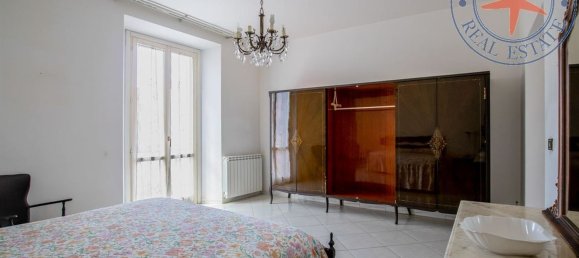 Квартира с 3 комнатами в Марчана Марина, Италия № 122186 10