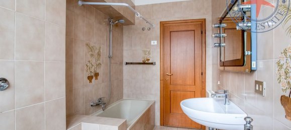 Квартира с 3 комнатами в Марчана Марина, Италия № 122186 15