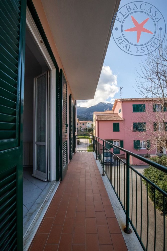 Квартира с 3 комнатами в Марчана Марина, Италия № 122186